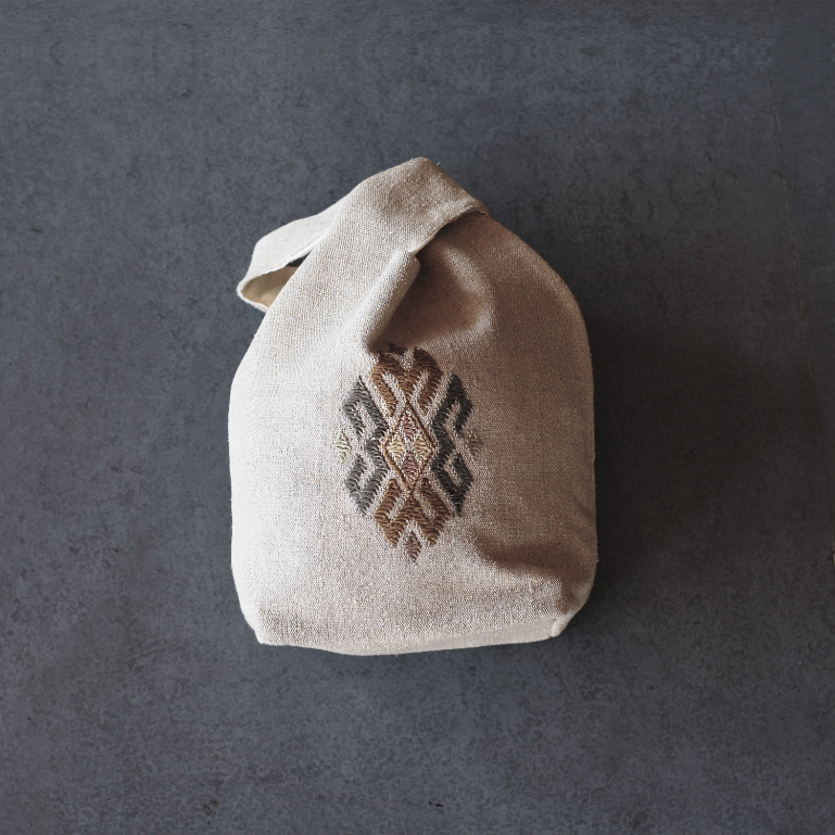 05_Evening-bag_01.png