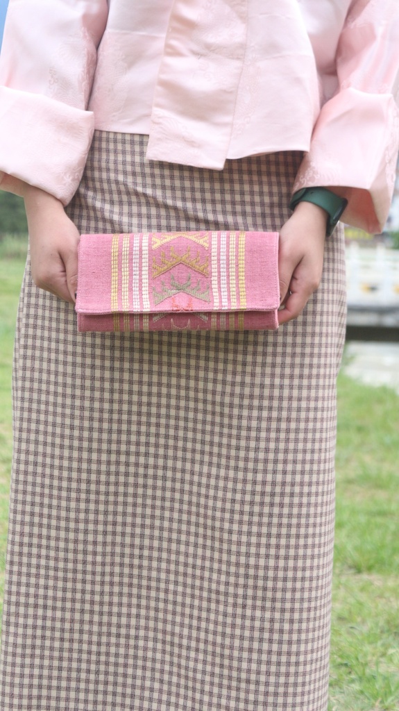 Folding Purse with motif