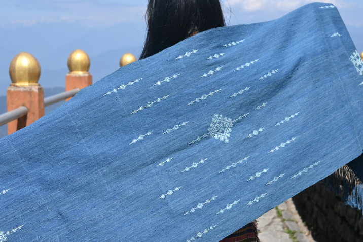 Indigo stole  (Motif)
