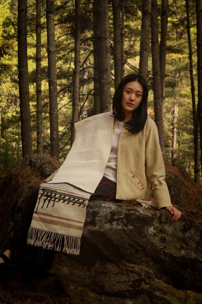 Thrung Thrung Scarf (Bio-Acoustic)